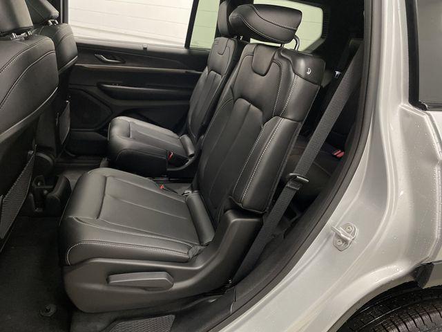 Photo of 2025 Silver Zynith Jeep Grand Cherokee L