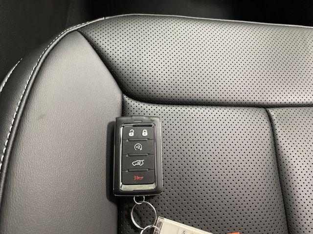 Photo of 2025 Silver Zynith Jeep Grand Cherokee L
