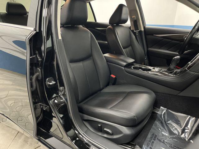 Photo of 2018 Black Obsidian INFINITI Q50