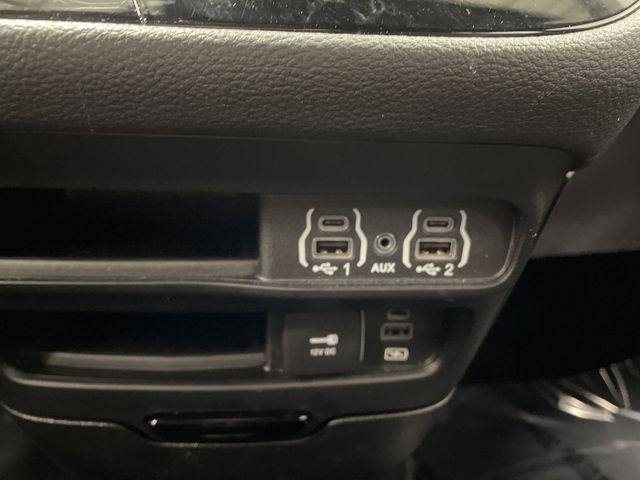 Photo of 2022 Bright White Clearcoat Chrysler Pacifica Hybrid