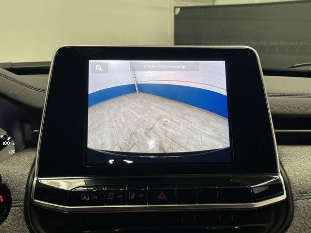 Photo of 2025 Diamond Black Crystal Pearlcoat Jeep Compass