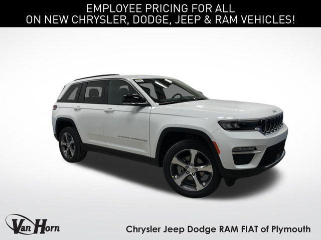 Photo of 2025 Bright White Clearcoat Jeep Grand Cherokee