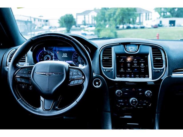 Photo of 2019 Velvet Red Pearlcoat Chrysler 300