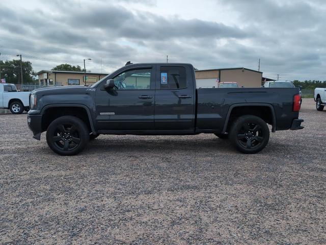 Photo of 2017 Gray GMC Sierra 1500