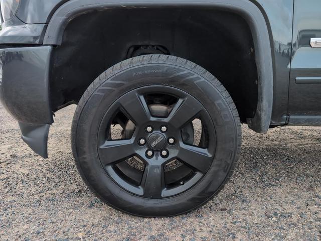 Photo of 2017 Gray GMC Sierra 1500