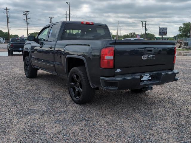 Photo of 2017 Gray GMC Sierra 1500