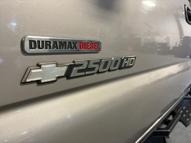 Photo of 2004  Chevrolet Silverado 2500