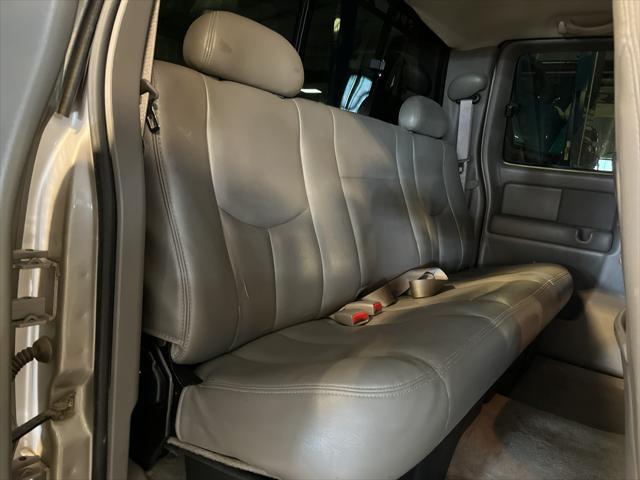Photo of 2004  Chevrolet Silverado 2500