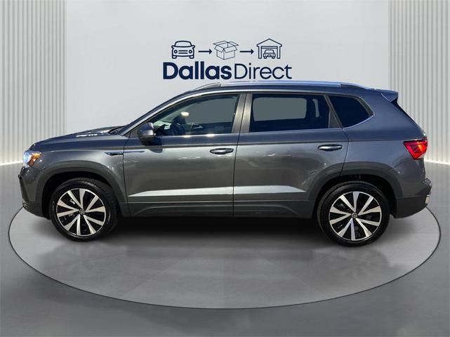 Photo of 2024 Gray Volkswagen Taos
