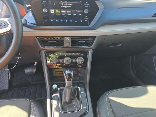 Photo of 2024 Gray Volkswagen Taos