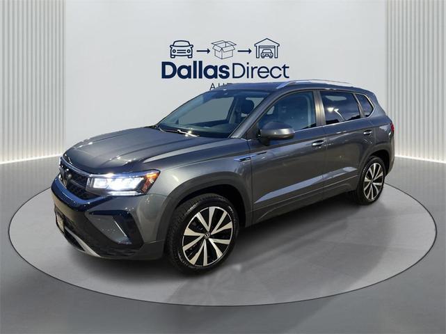 Photo of 2024 Gray Volkswagen Taos