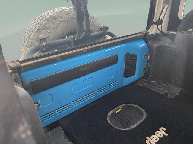 Photo of 2017 Chief Clearcoat Jeep Wrangler Unlimited
