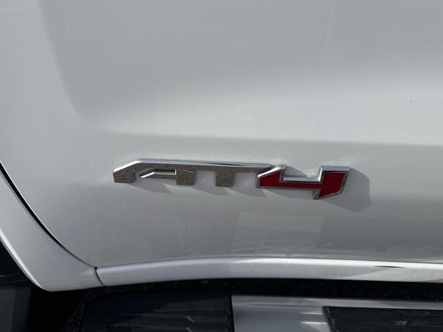 Photo of 2021 Summit White GMC Sierra 1500