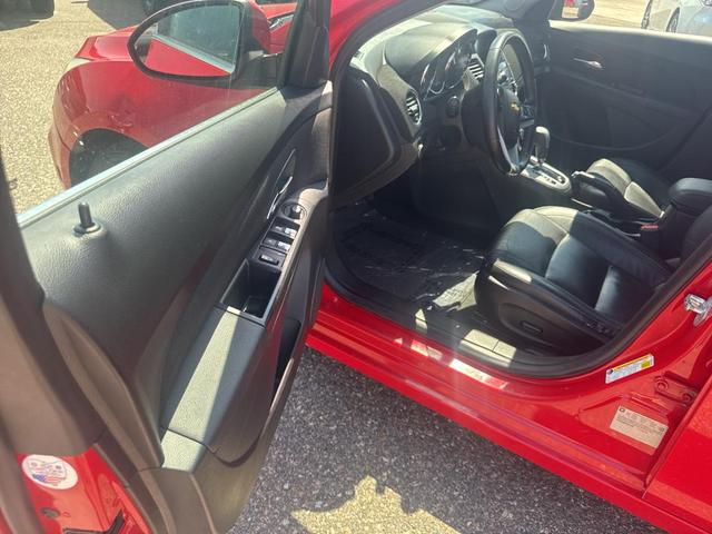 Photo of 2016 Red Chevrolet Cruze Limited