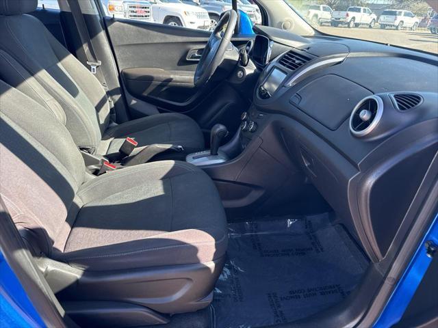 Photo of 2015 Blue Chevrolet Trax