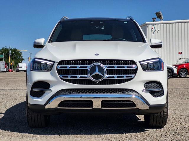 Photo of 2024 White Mercedes-Benz GLE 350