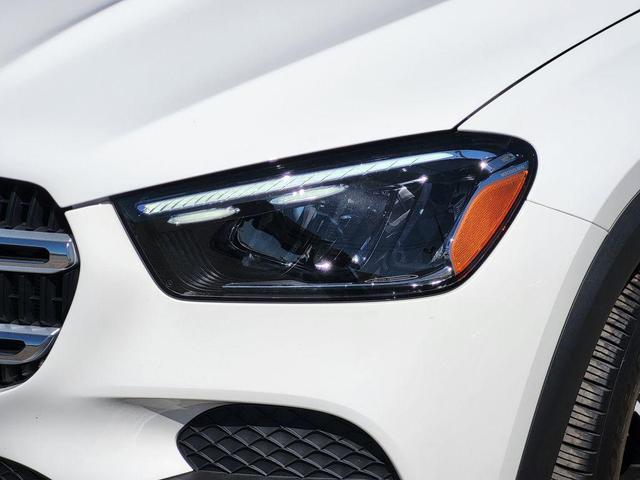 Photo of 2024 White Mercedes-Benz GLE 350