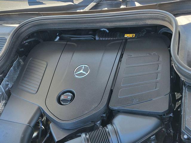 Photo of 2024 White Mercedes-Benz GLE 350