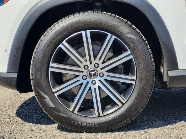 Photo of 2024 White Mercedes-Benz GLE 350