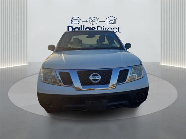 Photo of 2018 Glacier White Nissan Frontier