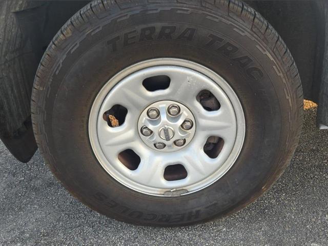 Photo of 2018 Glacier White Nissan Frontier