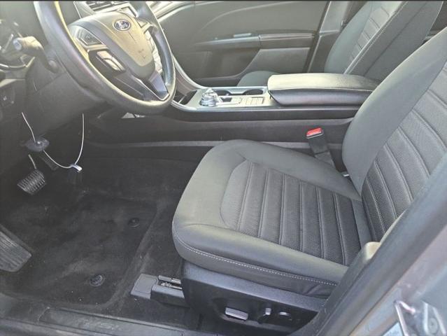 Photo of 2020 Iconic Silver Metallic Ford Fusion