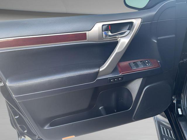 Photo of 2019 Black Onyx Lexus GX 460