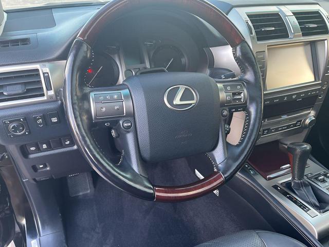 Photo of 2019 Black Onyx Lexus GX 460