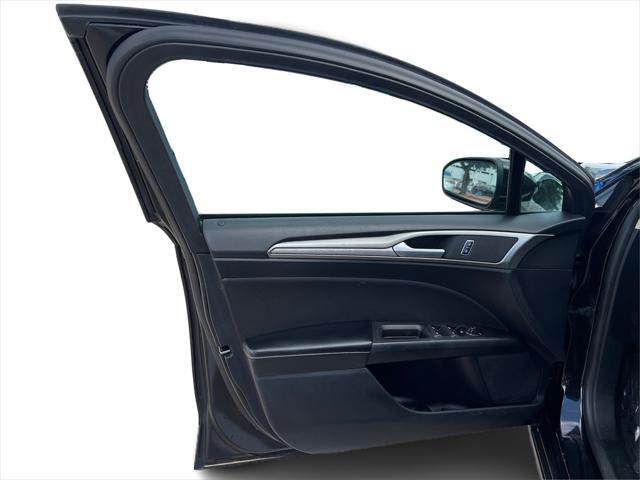 Photo of 2020 Agate Black Metallic Ford Fusion