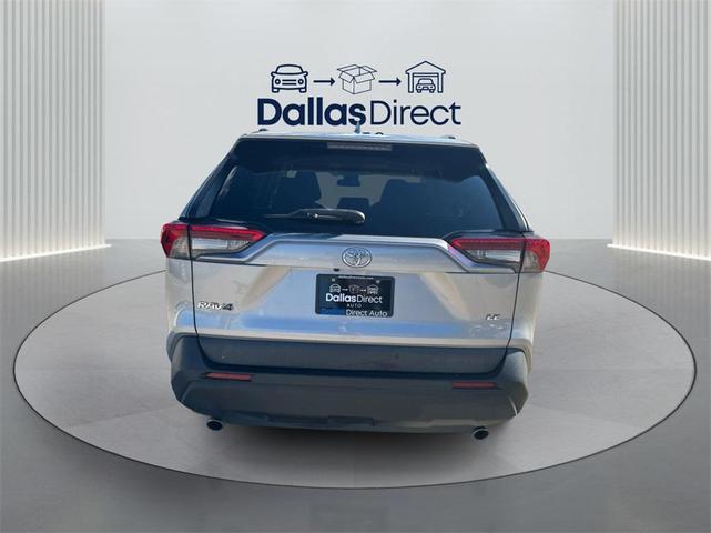 Photo of 2021 Silver Sky Metallic Toyota RAV4