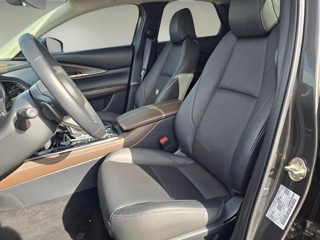 Photo of 2025 Gray Mazda CX-30
