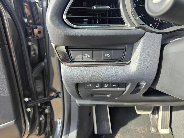 Photo of 2025 Gray Mazda CX-30