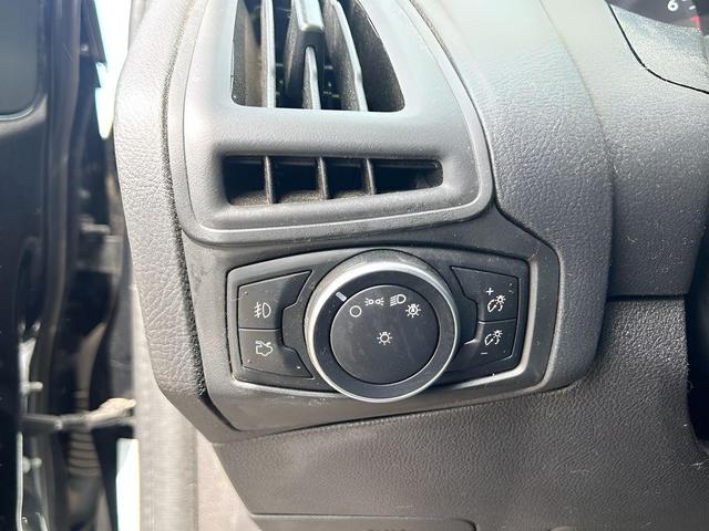 Photo of 2018 Shadow Black Ford Focus