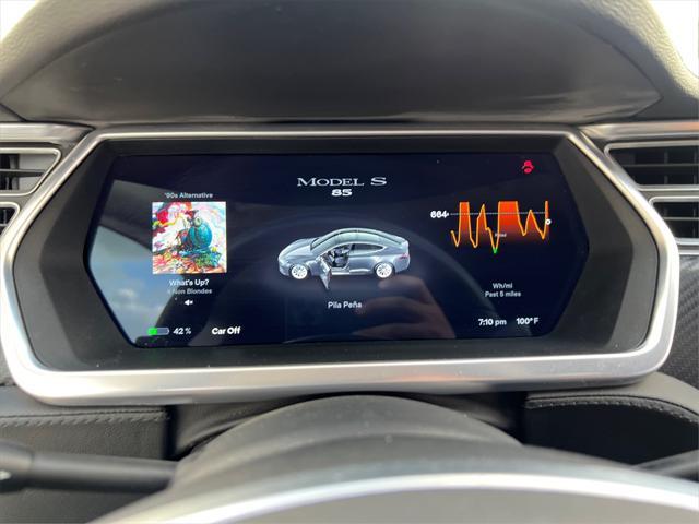 Photo of 2013 Gray Metallic Tesla Model S
