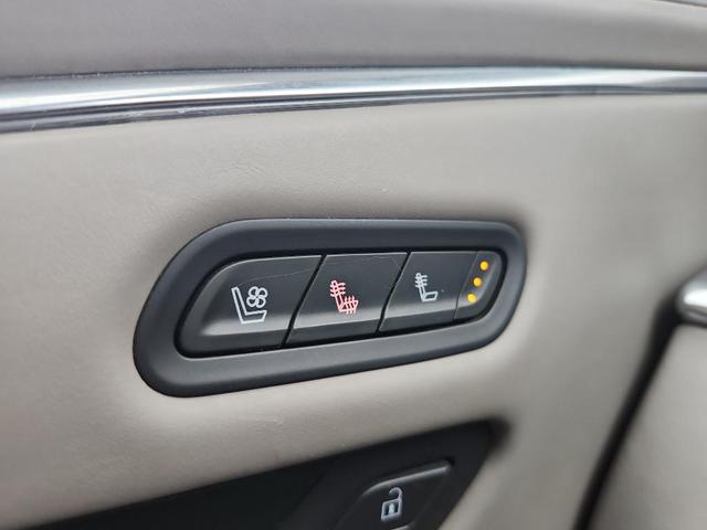 Photo of 2021 Sandstone Metallic Cadillac Escalade