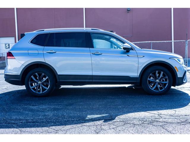 Photo of 2024 Platinum Gray Metallic Volkswagen Tiguan