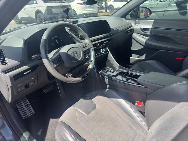 Photo of 2021 Gray Hyundai SONATA