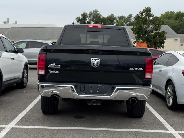 Photo of 2015 Brilliant Black Crystal Pearlcoat RAM 1500