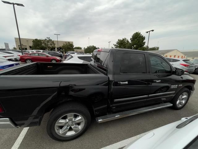 Photo of 2015 Brilliant Black Crystal Pearlcoat RAM 1500