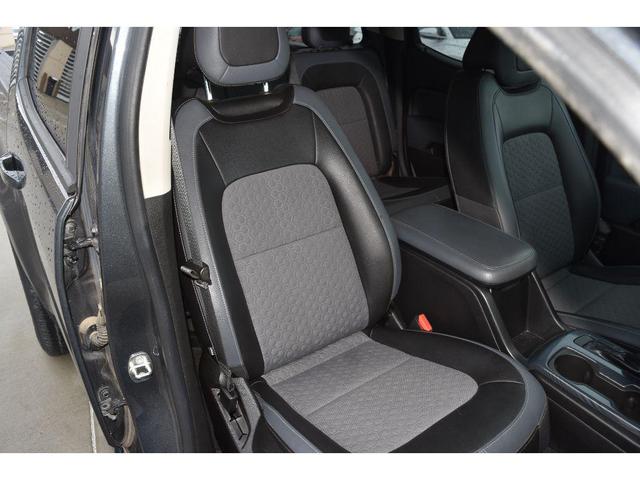 Photo of 2017 Black Chevrolet Colorado