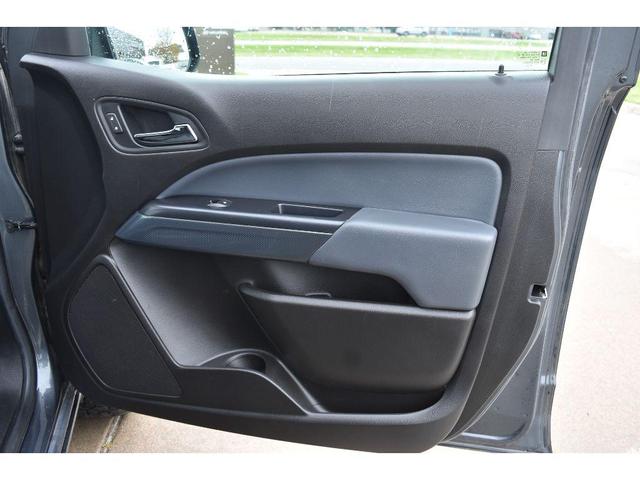 Photo of 2017 Black Chevrolet Colorado