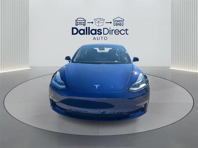 Photo of 2018 Deep Blue Metallic Tesla Model 3