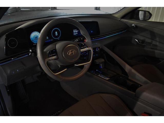 Photo of 2024 Gray Hyundai ELANTRA