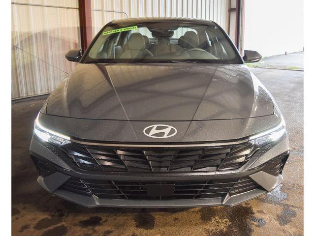 Photo of 2024 Gray Hyundai ELANTRA