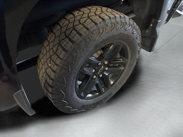 Photo of 2024 Black Chevrolet Silverado 1500