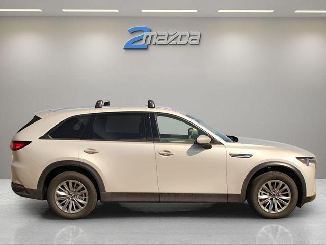 Photo of 2025 Platinum Quartz Mazda CX-90