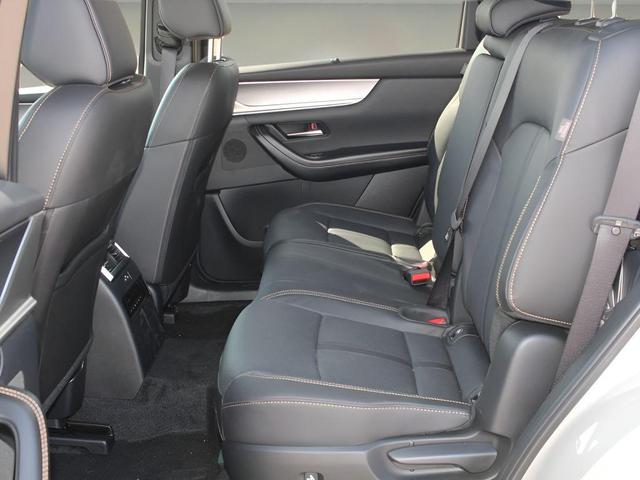 Photo of 2025 Platinum Quartz Mazda CX-90