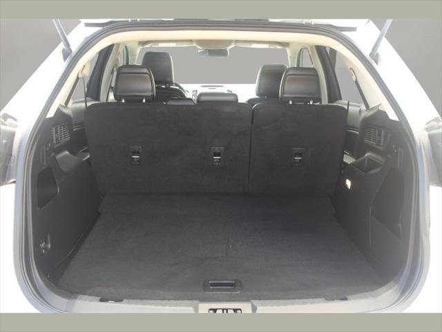 Photo of 2020 White Ford Edge