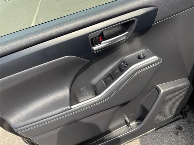 Photo of 2023 Black Toyota Highlander