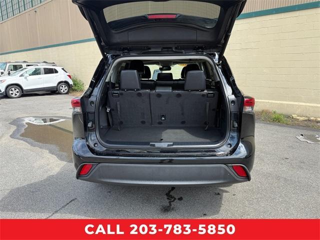 Photo of 2023 Black Toyota Highlander